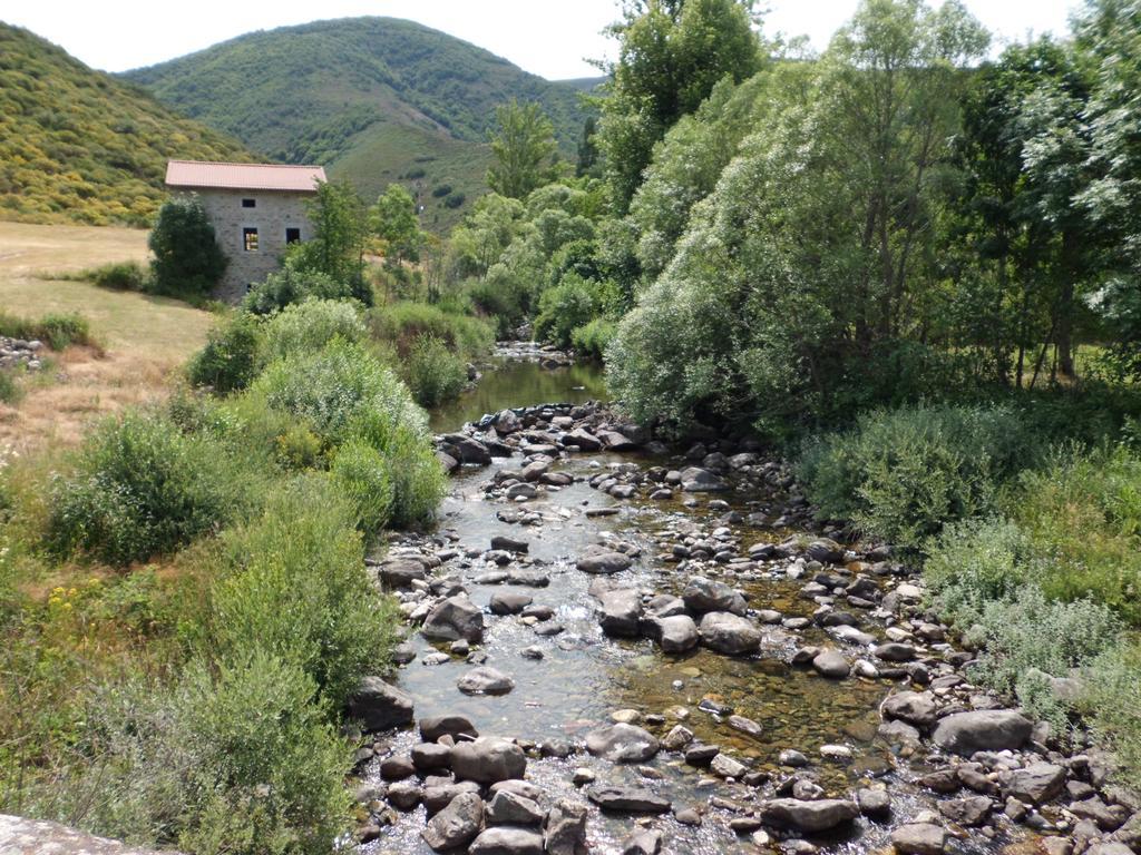 Casa Rural La Altanera Barniedo de la Reina Екстериор снимка